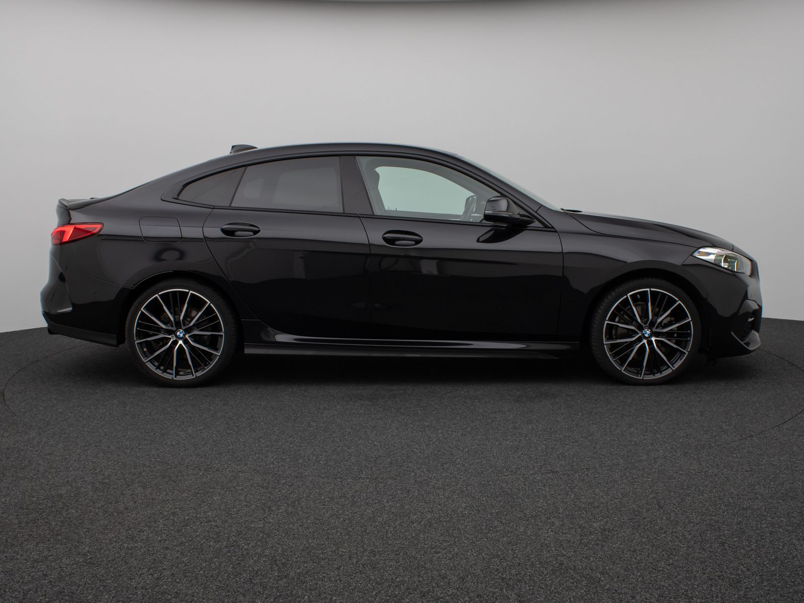 Fahrzeugabbildung BMW 220i Gran Coupé M Sport Kamera DAB HiFi 19Zoll