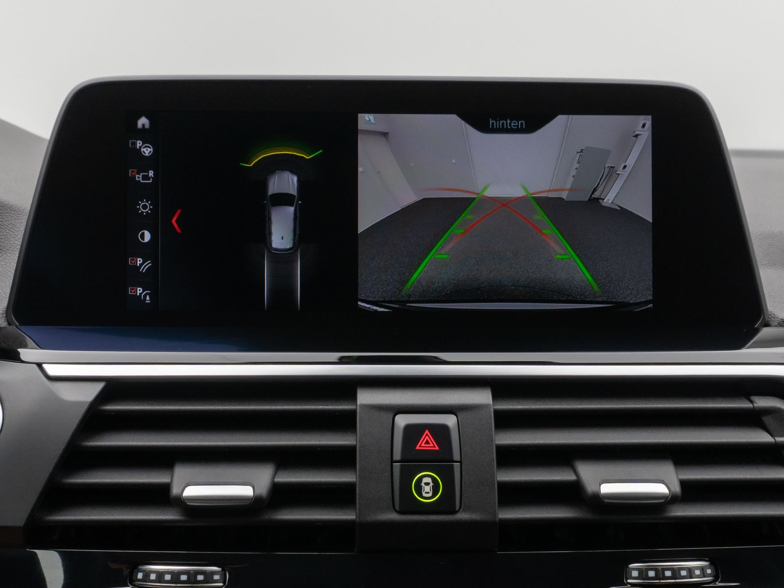 Fahrzeugabbildung BMW X3 xD30e xLine Kamera DAB HiFi Komfort Sport LED