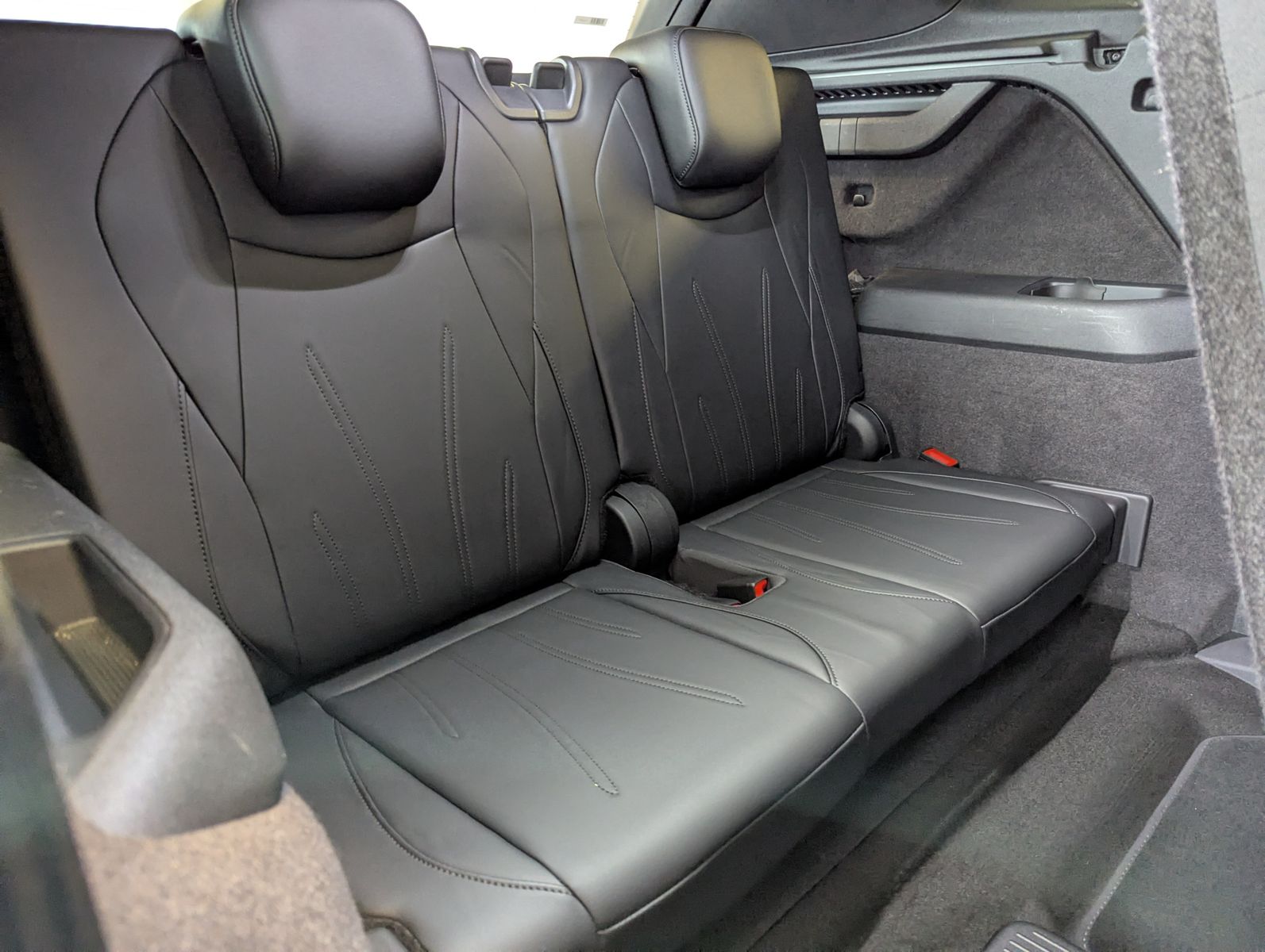 VW Tayron 2.0 R-Line Leder Launch Pano Black AHK 20 - Image 18