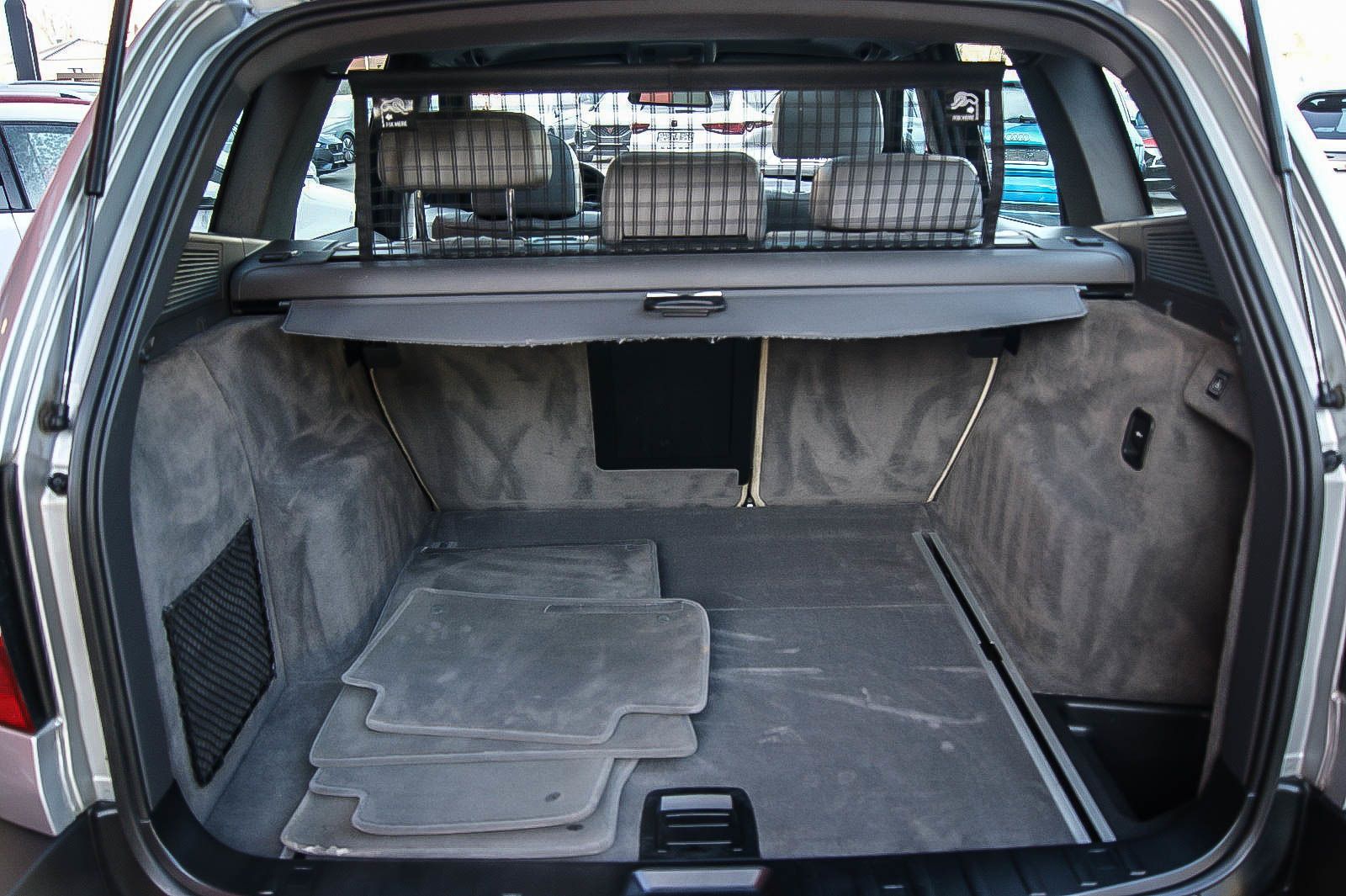 Fahrzeugabbildung BMW X3 3.0i 4x4 LEDER XENON NAVI RENTNER 1.BESITZ