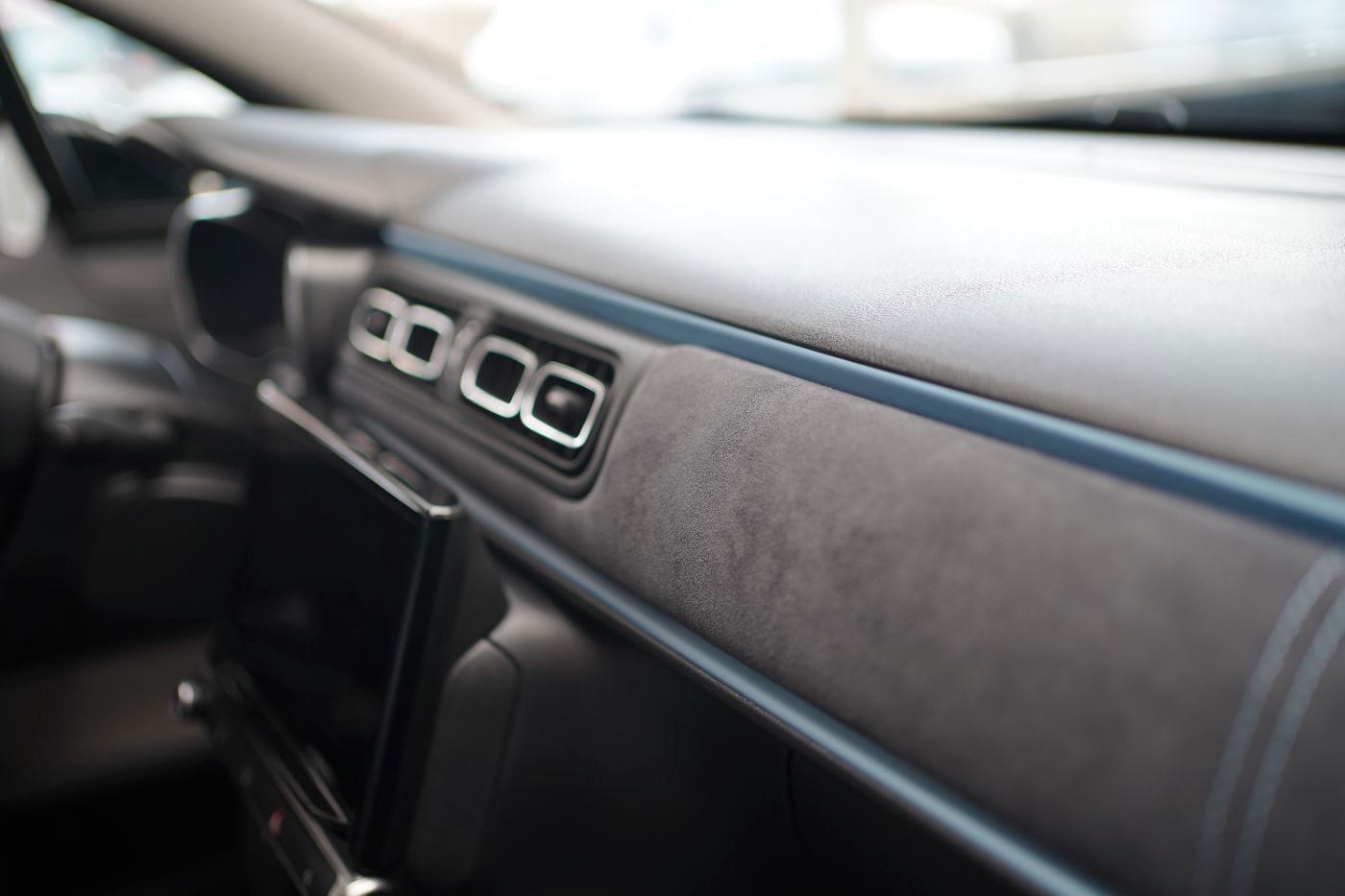 Fahrzeugabbildung Citroën C3 PureTech 110 EAT6 Elle Automatik Sitzheizung