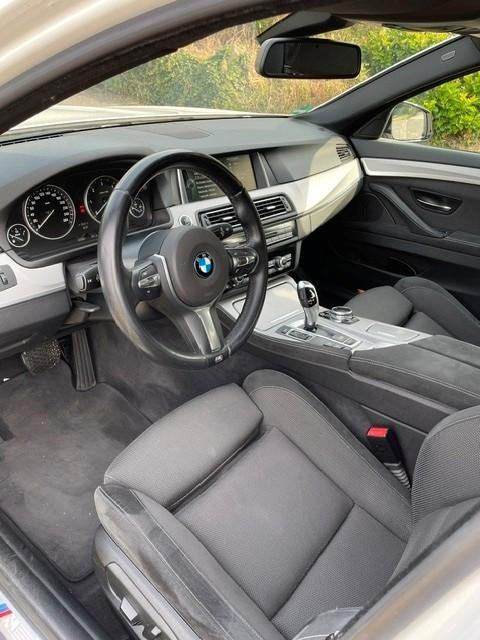 BMW 530d xDrive Touring /M Paket/AHK/Pano/8-fach 