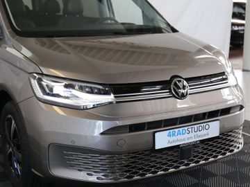 Volkswagen Caddy Maxi eHYBRID DSG STYLE AHK 7SITZE 5J GAR.