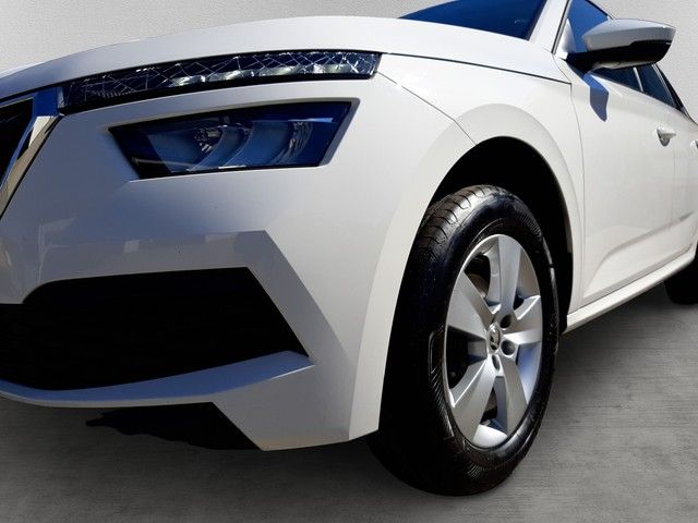 Fahrzeugabbildung Skoda Kamiq Active 1.0 TSI LED 16"Alu SitzHz Klima DAB