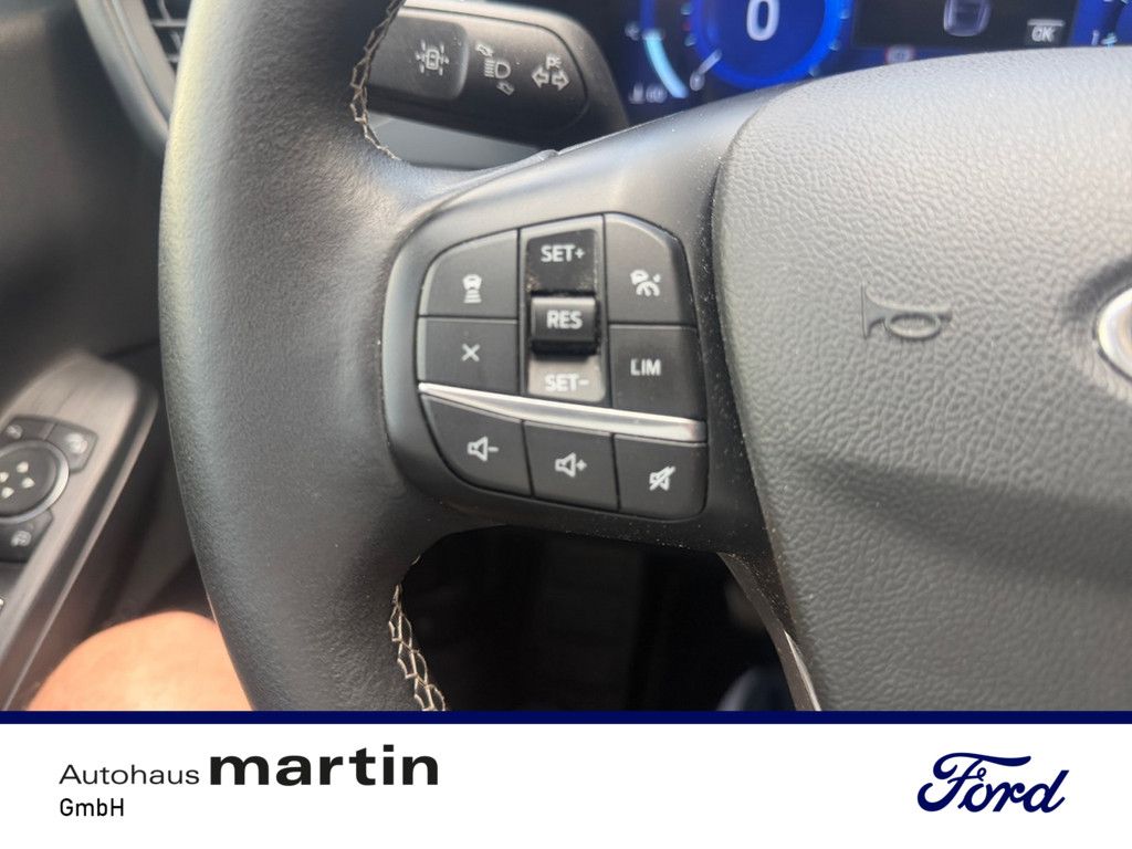 Fahrzeugabbildung Ford Kuga 1.5 Vignale SHZ KAMERA NAVI ACC HUD B&O LED