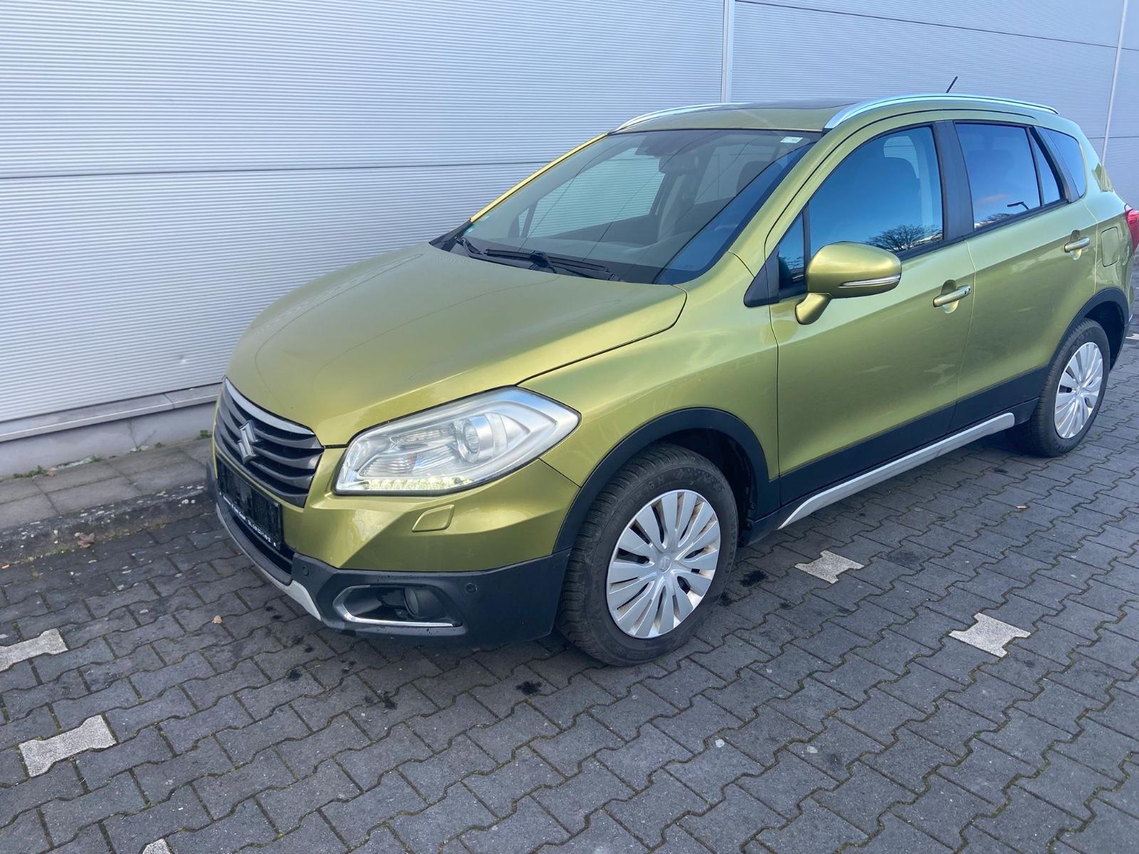 Suzuki SX4 Comfort + 4x4 Navi Kamera Tüv Neu Leder!!!