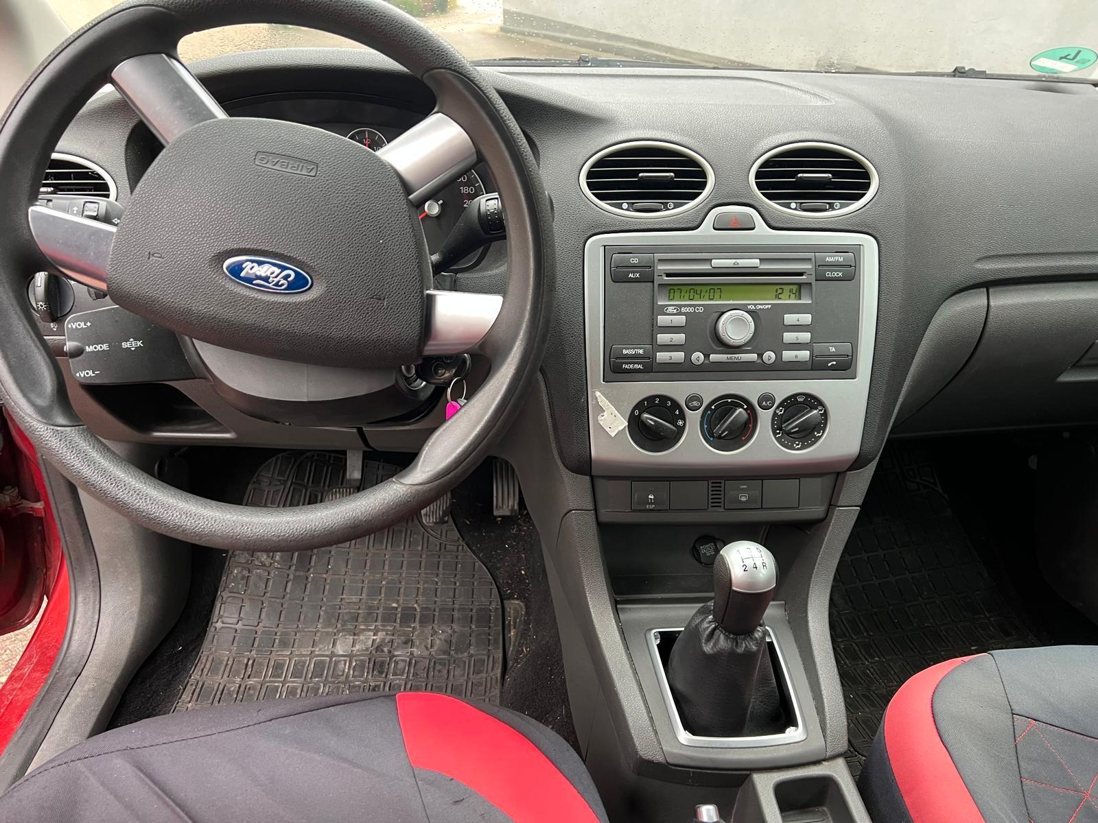 Ford Focus 2006 — двигун 1.596 cm³, 101 HP (74kW)