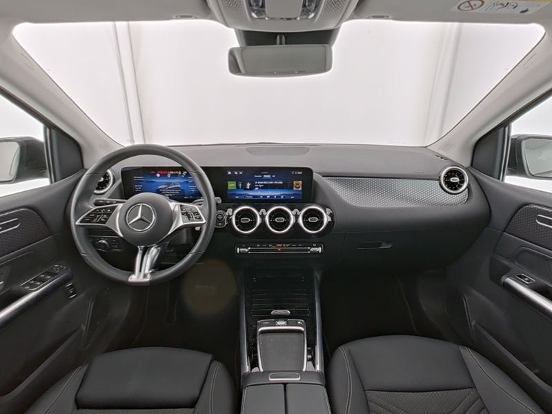 Fahrzeugabbildung Mercedes-Benz B 200 Progressive Line*Night*18"*LED*Kamera*Navi