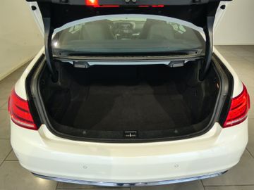 Mercedes E 200 - 9