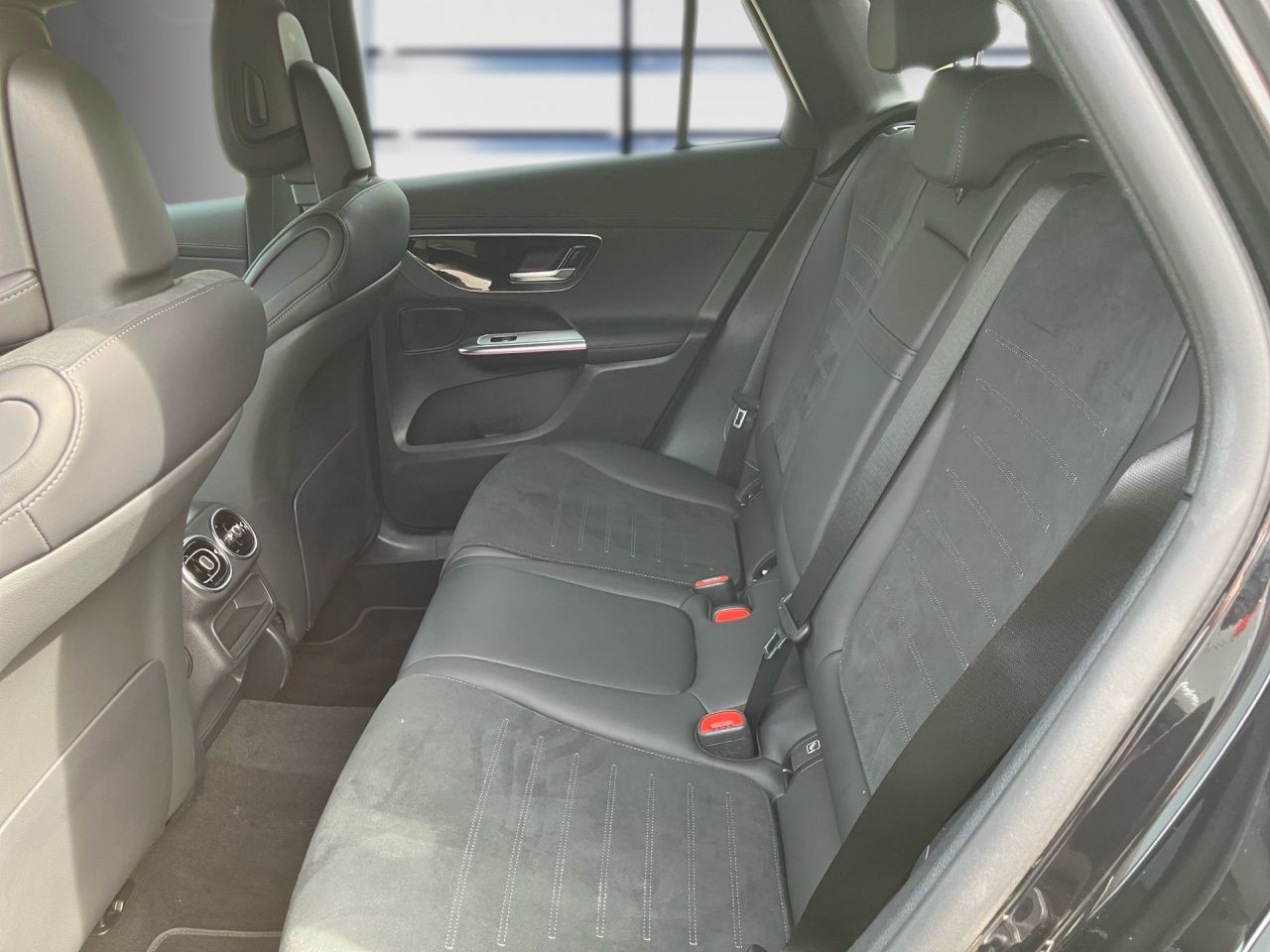 Fahrzeugabbildung Mercedes-Benz GLC 220 d 4M AMG AHK Distronic Memory 360° 19''