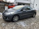 Peugeot 207 CC Cabrio-Coupe Allure LEDER PDC ALU GRA - Peugeot 207 Allure mit Diesel-Antrieb