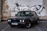 BMW 518 E12 Oldtimer H-Zulassung Schiebeda... - BMW 518 mit Benzin-Antrieb