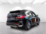 BMW iX1 xDrive 30+Park-Assistent+Navi+Soundsystem+LE - BMW iX1 mit Elektro-Antrieb