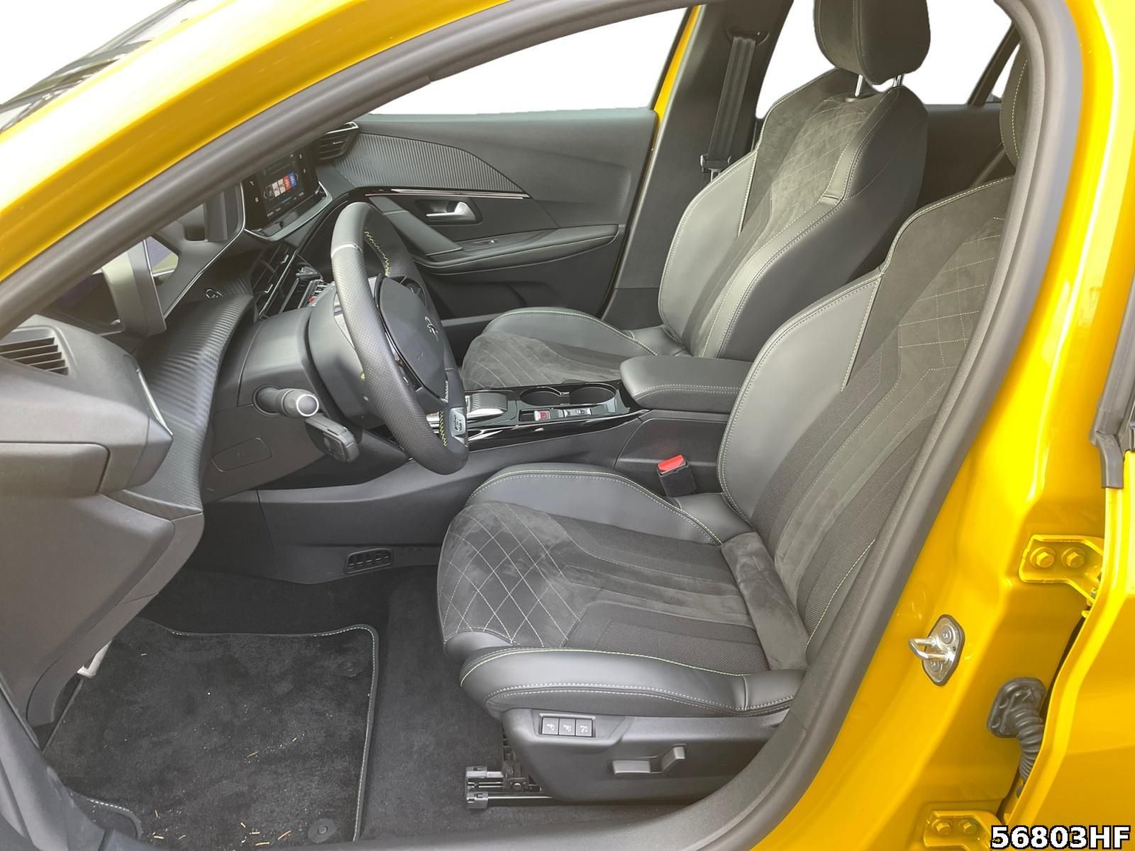 Fahrzeugabbildung Peugeot e-208 GT *ACC*LED*PDC+CAM*NAVI*CARPLAY*
