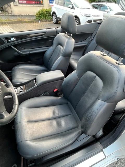 Mercedes-Benz CLK 320