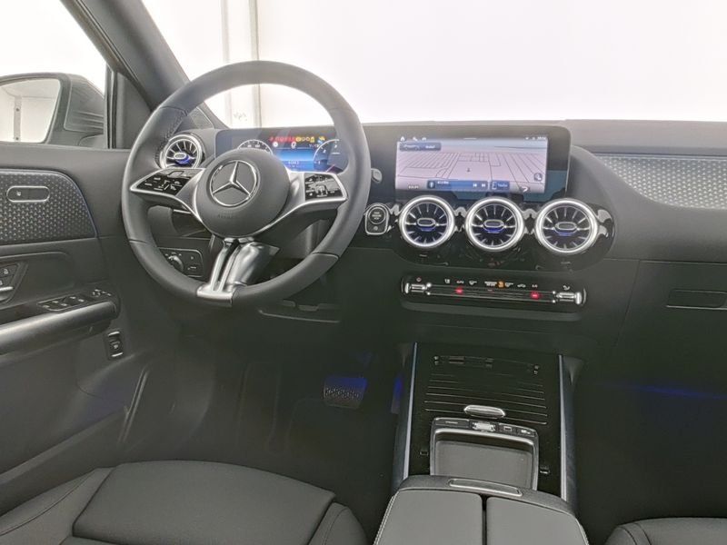 Fahrzeugabbildung Mercedes-Benz GLA 220 d 4M*AHK*Distronic*Totwinkel*360*Easy-Pa