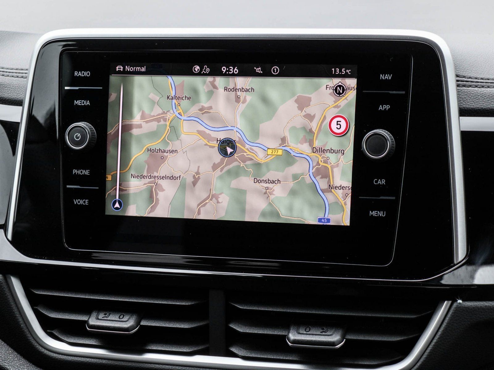 Volkswagen T-Roc - Bild 8