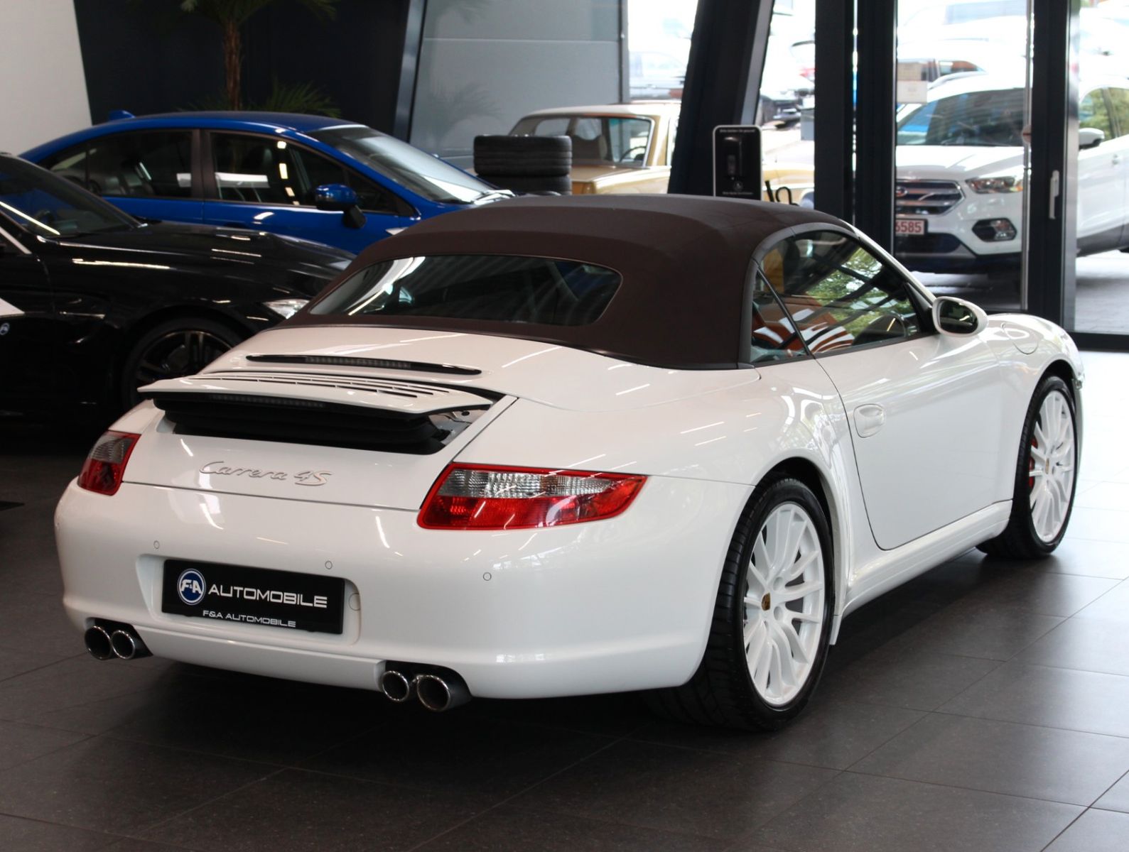 Fahrzeugabbildung Porsche 911 997 Carrera 4 S Cabrio Sport Chrono