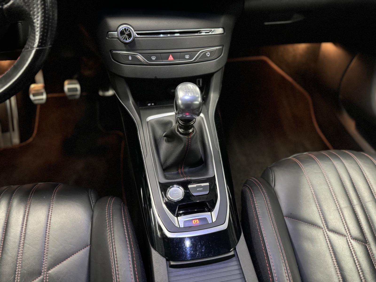 Peugeot 308 SW GT Navi SHZ Massage Pano LED AHK
