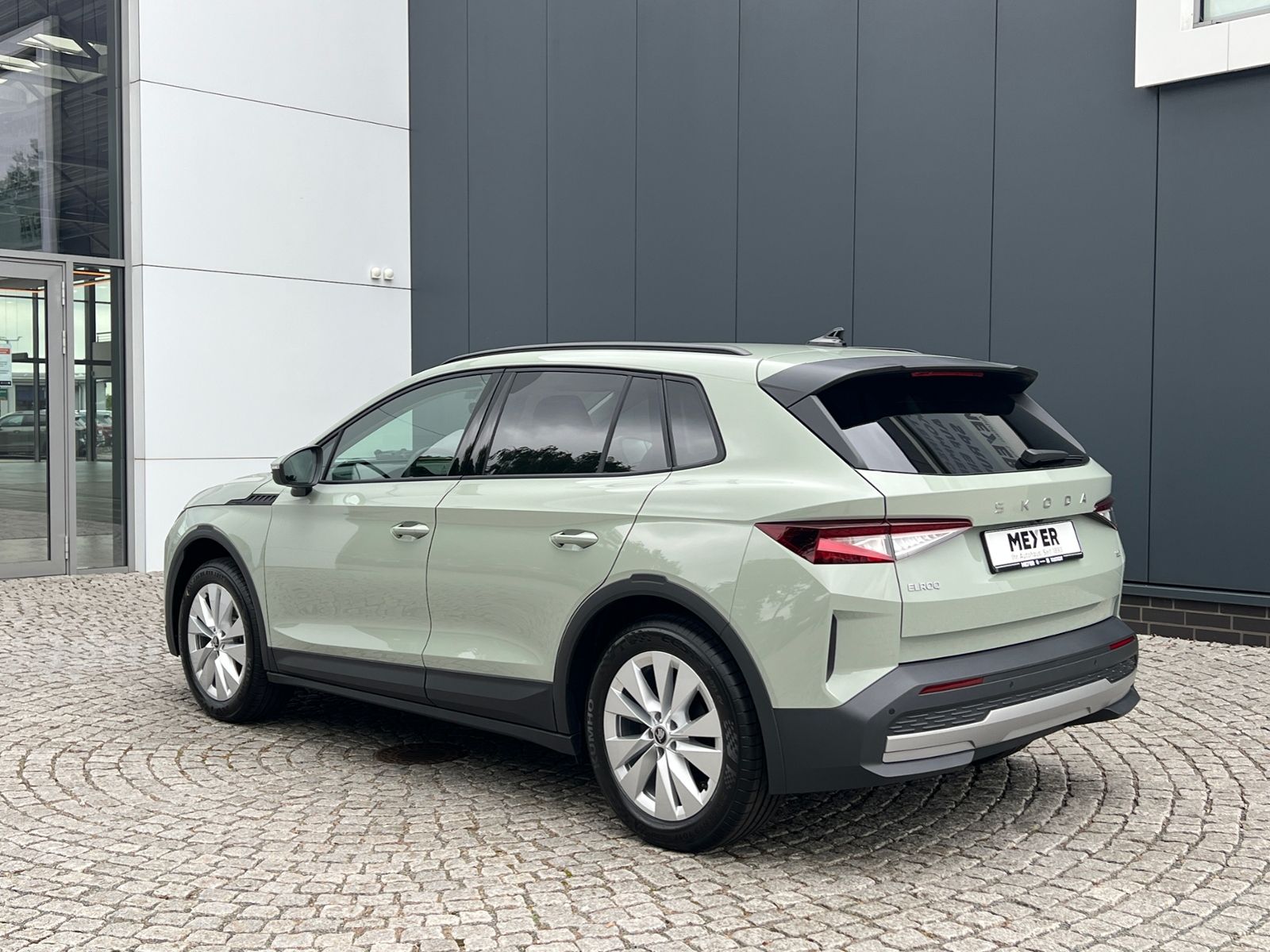 Fahrzeugabbildung SKODA Elroq 60 *AHK, Navi, KESSY*