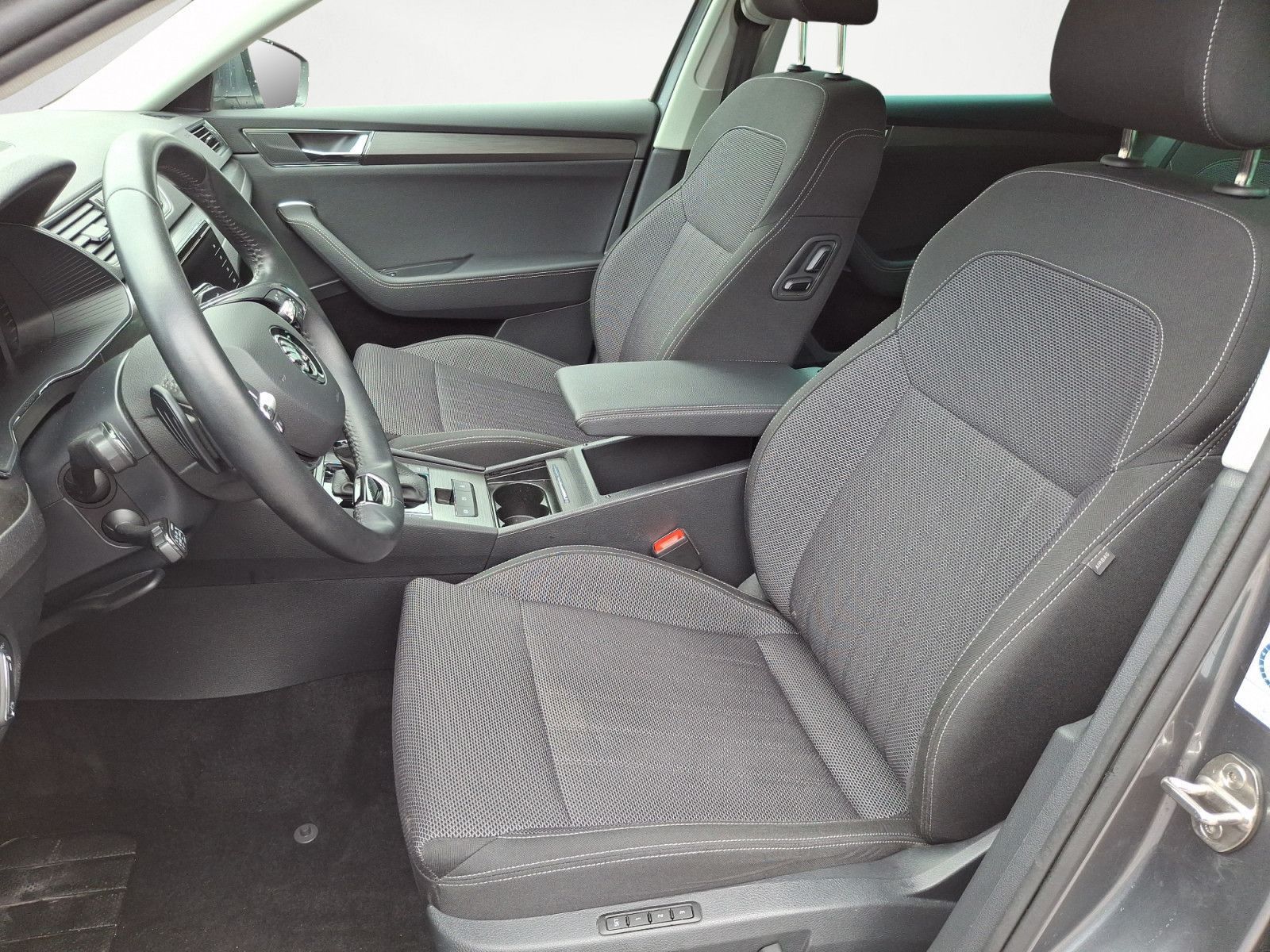 Skoda Superb - Bild 8