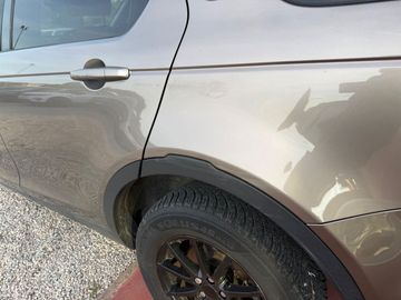 Land-Rover Discovery Sport - 11