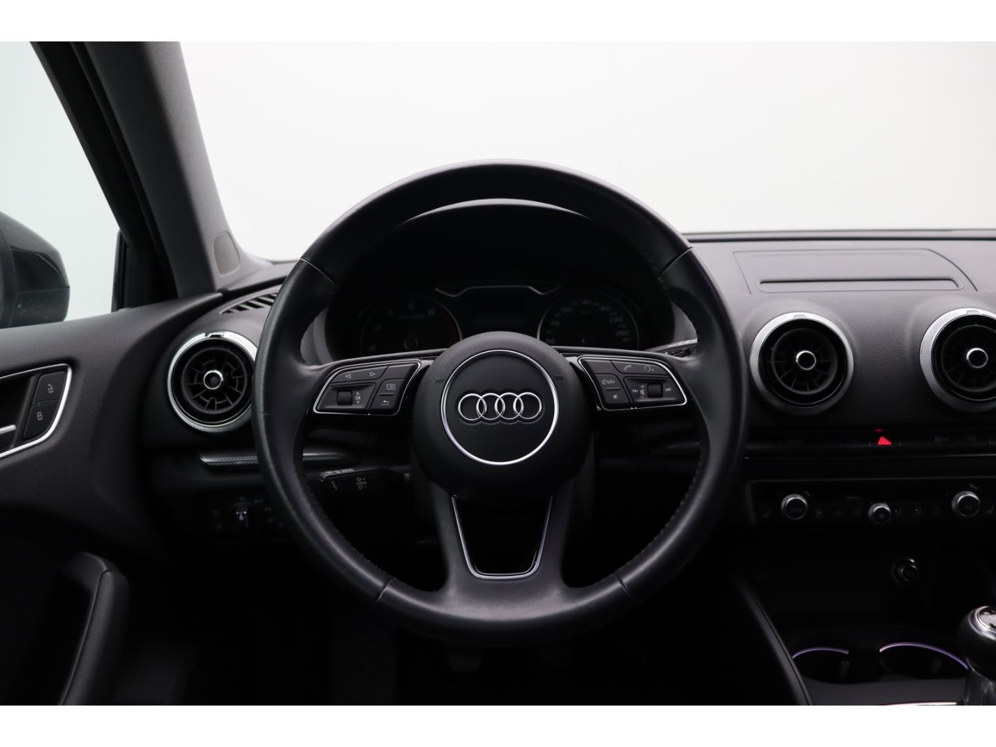 Fahrzeugabbildung Audi A3 Sportback 30 TFSI  2-Zonen-Klimaautom