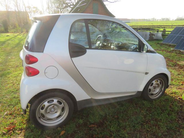 Smart FORTWO MHD 1.0 45kW NAVI, SH, Leder,...