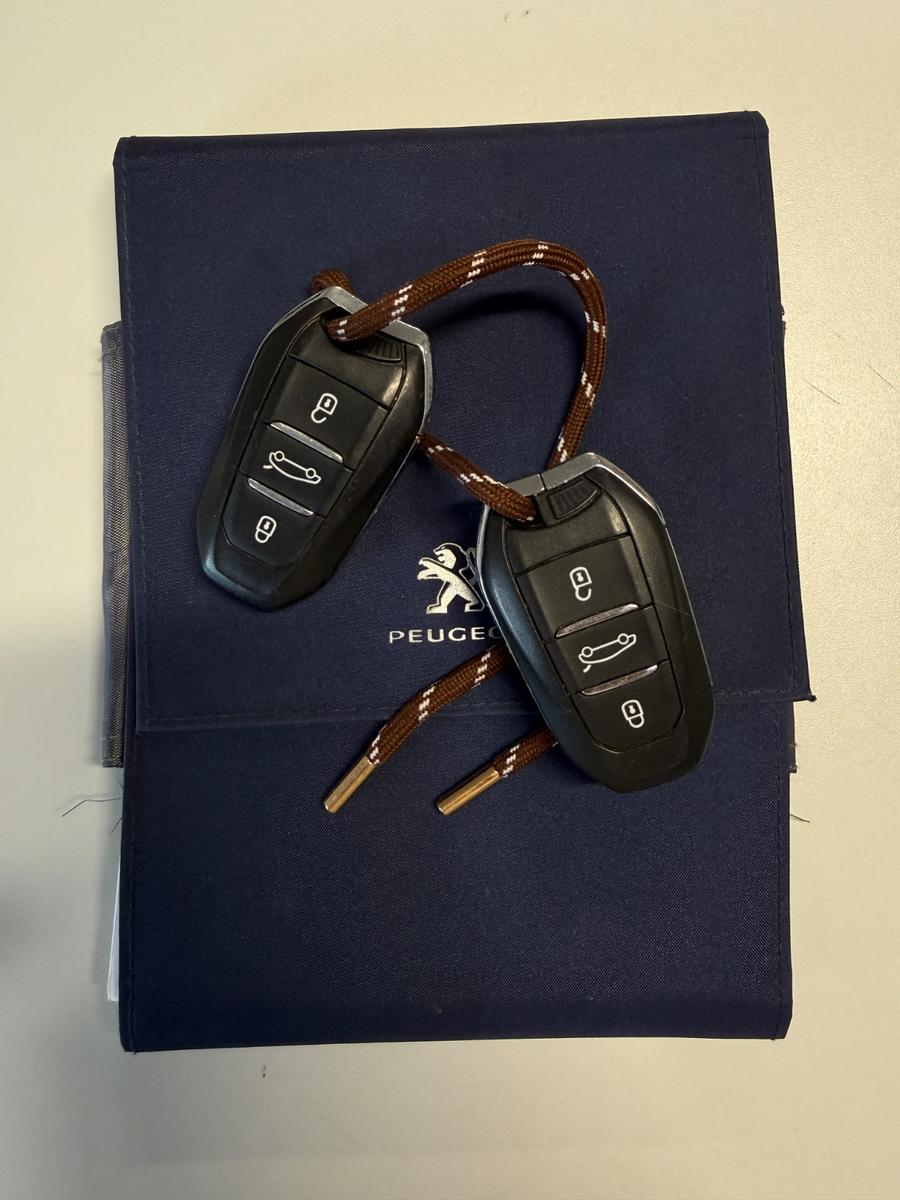 Peugeot 308 SW Allure GT-Line *LED*KAMERA*1.HAND*PANO*