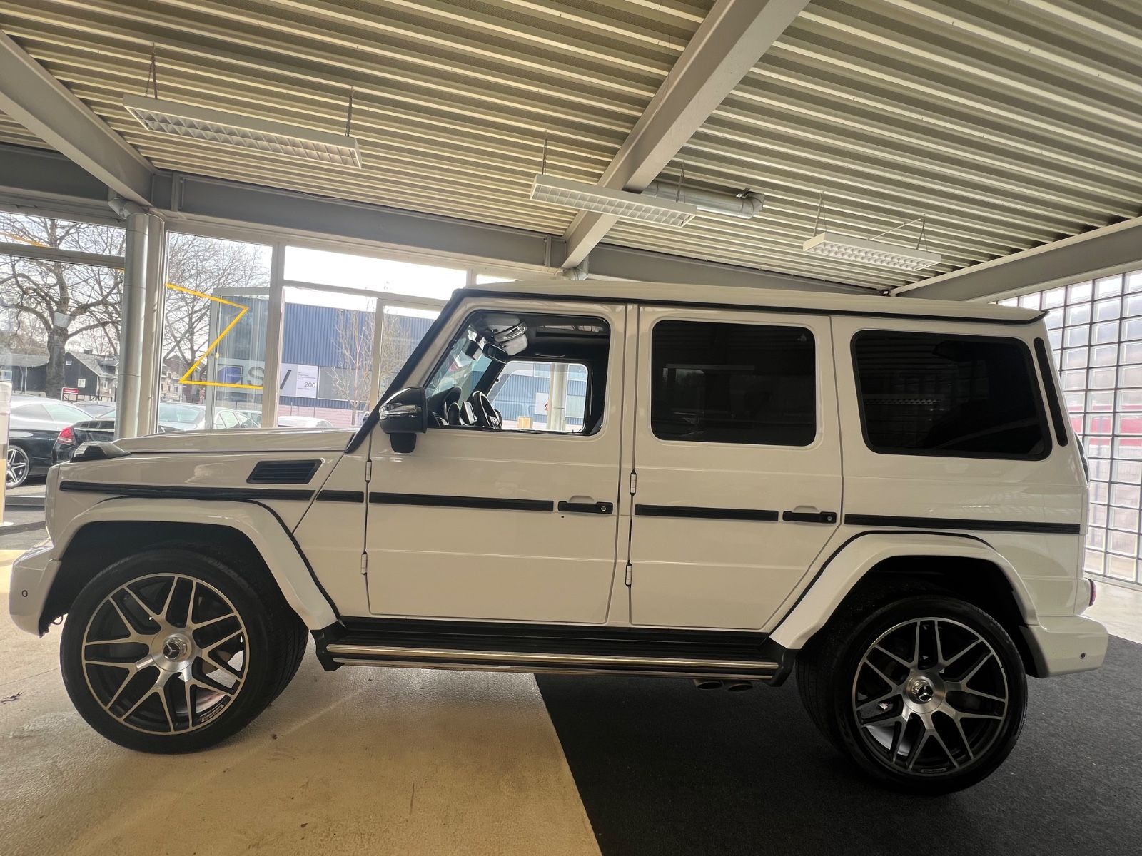 Fahrzeugabbildung Mercedes-Benz G 350 d AMG LINE *FACELIFT*22" AMG SCHMIEDE*