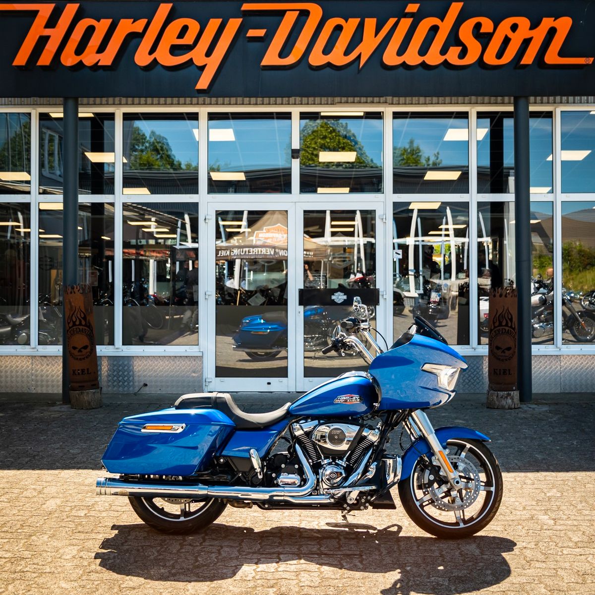 Fahrzeugabbildung Harley-Davidson ROAD GLIDE FLTRX 117 cui - Jekill & Hyde -