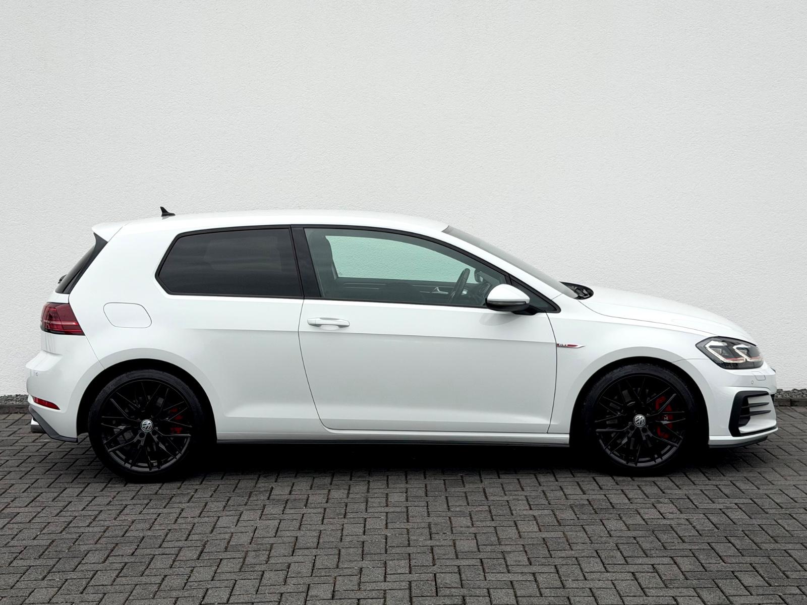 Volkswagen Golf 7 Lim. GTI Performance /LED/CAM/CARPLAY/