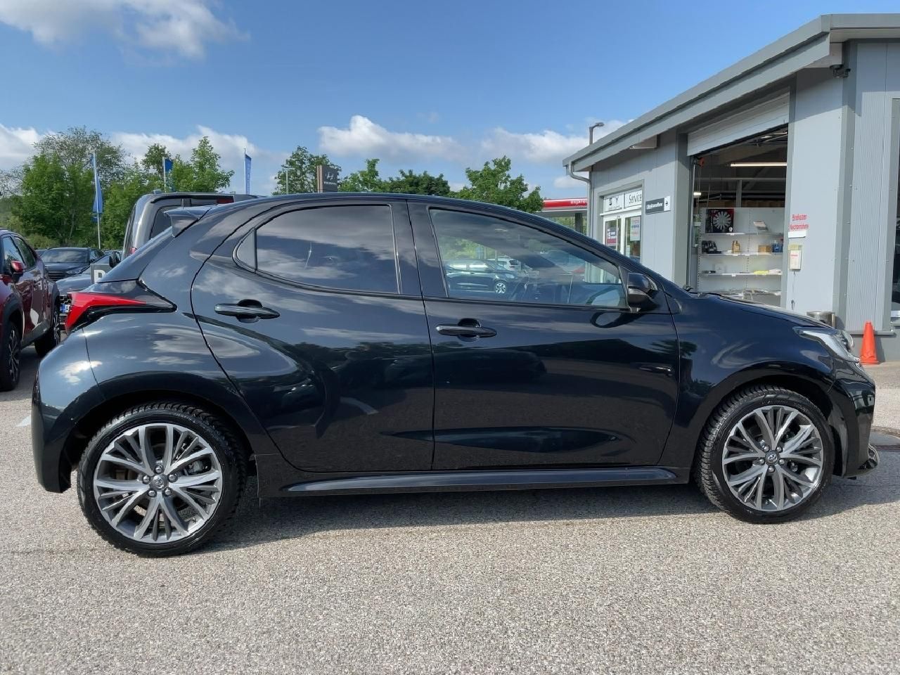 Fahrzeugabbildung Toyota Yaris 1,5l 130PS Hybrid Style