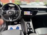 Alfa Romeo Junior 1.2 VGT Speciale 48V-MILD-Hybrid 146PS 6- - Alfa Romeo Junior mit Benzin-Antrieb