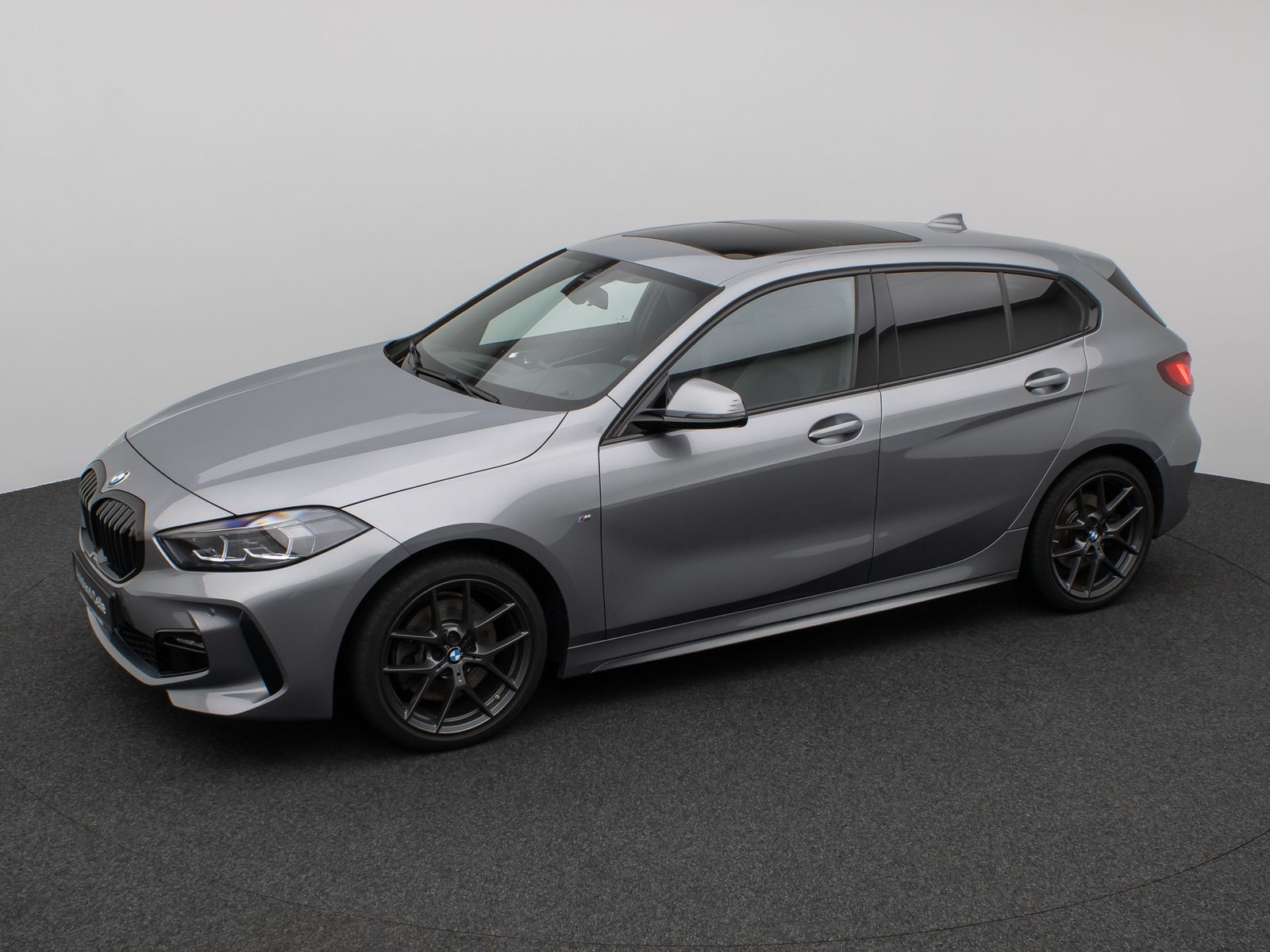 Fahrzeugabbildung BMW 120i M Sport Panorama DAB HiFi Fernlichta 18Zoll