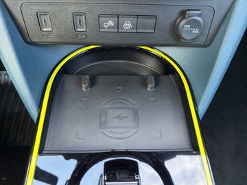 Fiat GRANDE PANDA LA PRIMA Hybrid 1.2 eDCT *SHZ*