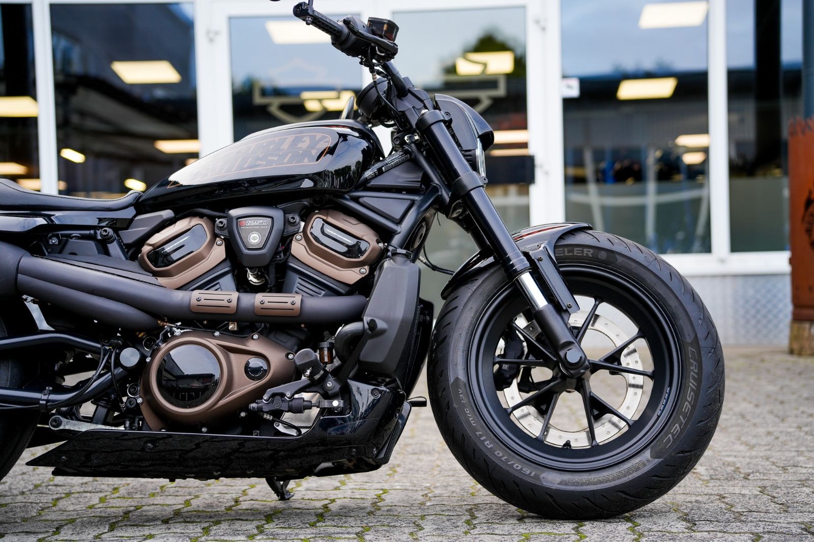 Fahrzeugabbildung Harley-Davidson RH1250S Sportster S - KESSTECH -