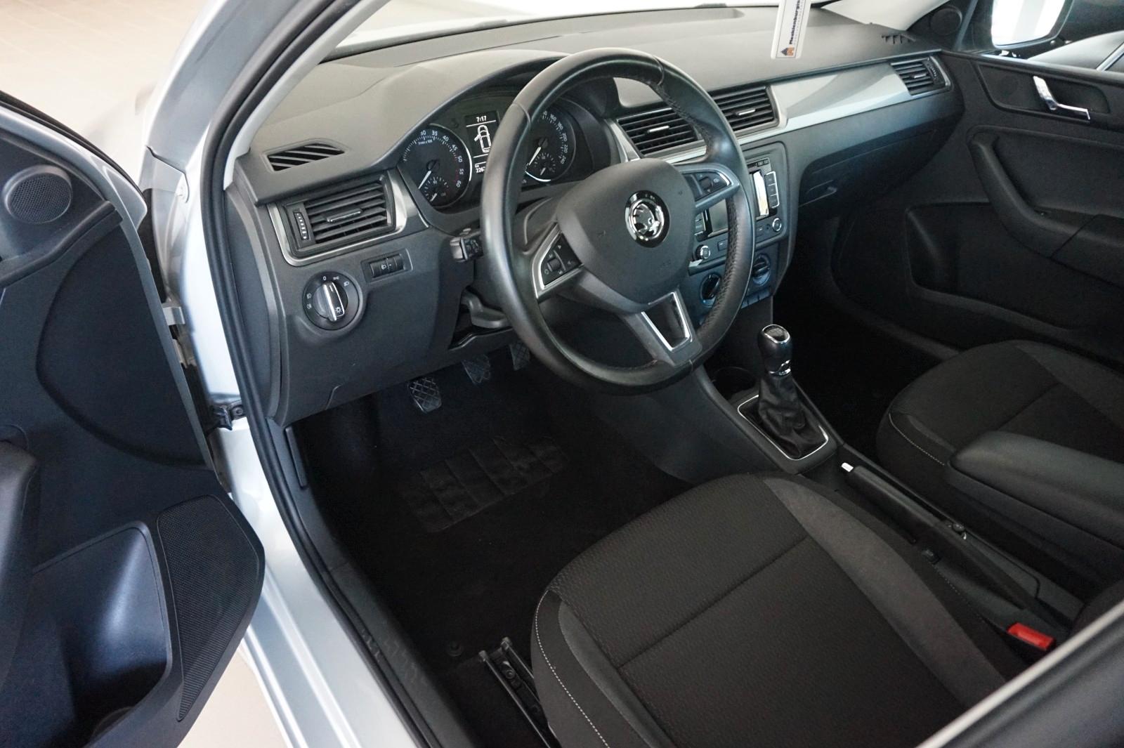 Skoda Rapid 2015 — photo 9