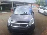 Peugeot Partner Tepee Active - Peugeot Partner Tepee mit Benzin-Antrieb: Navigationssystem