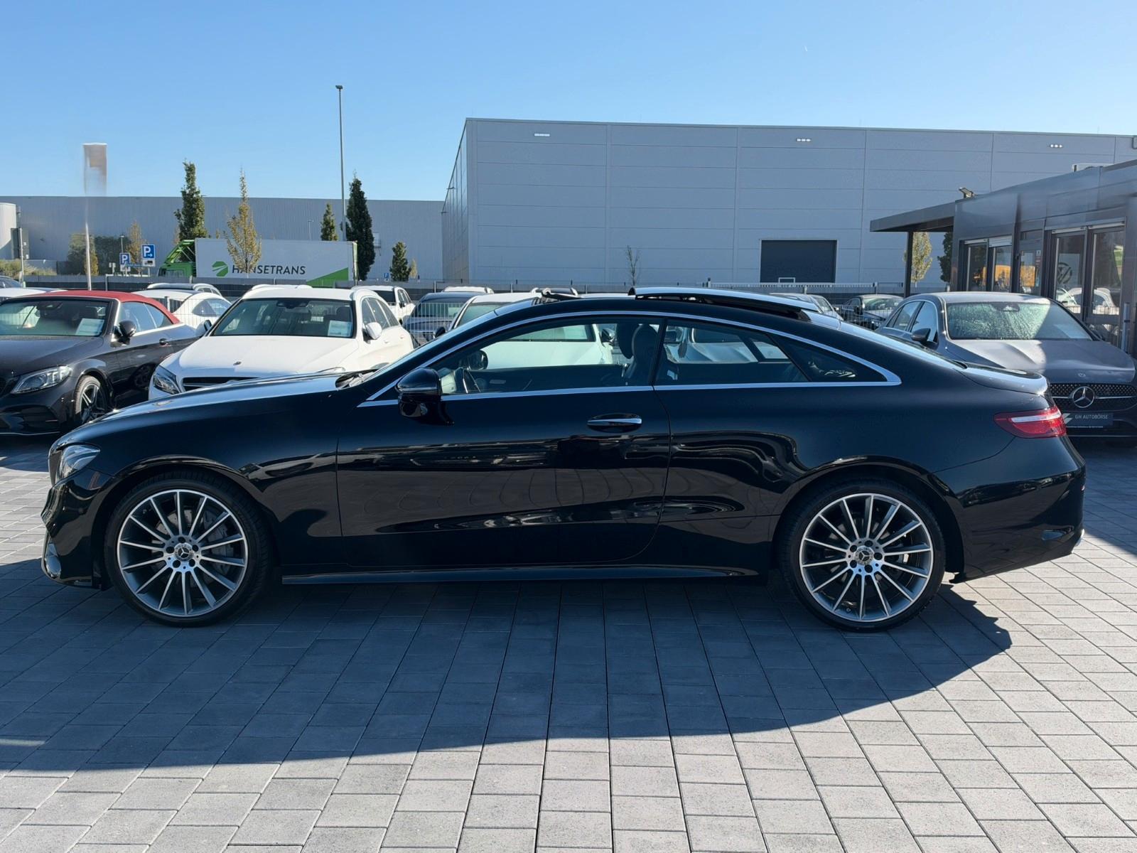 Mercedes-Benz E 200 Coupe 4Matic AMG*DISTR+*PANO*HUD*360°KAME