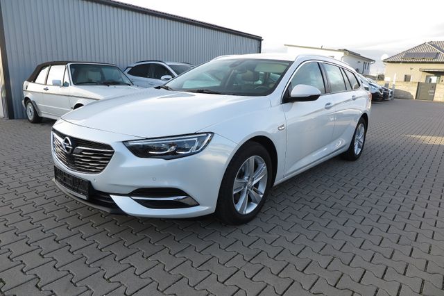 Opel Insignia B Sports Tourer Business Innovation.