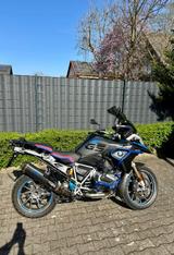 BMW R 1250 GS mit High-End Zubehör  - Motorräder in Freiburg
