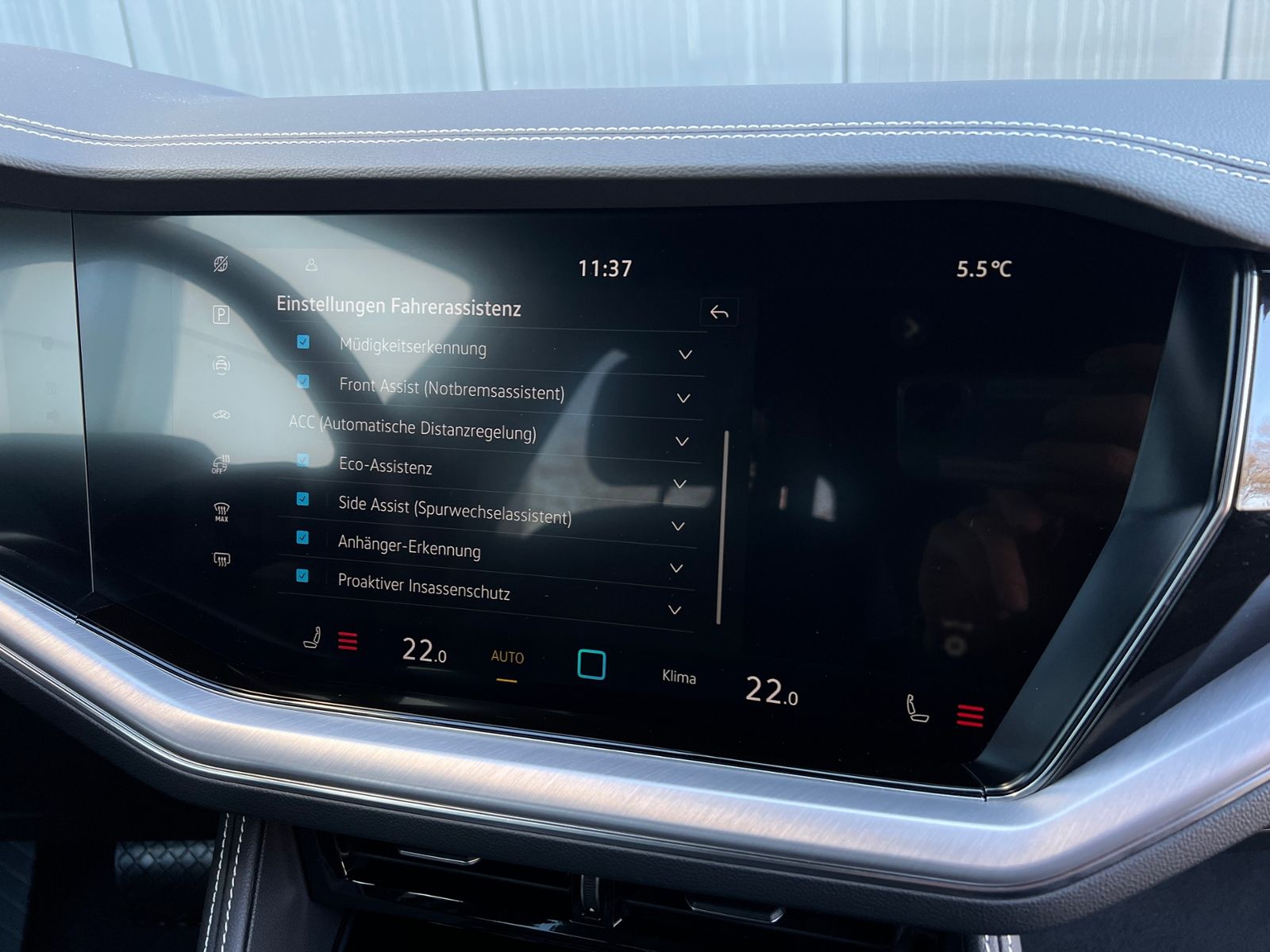 Fahrzeugabbildung Volkswagen Touareg 3.0 TDI 4MOTION *AHK, Luftfederung, 19*-