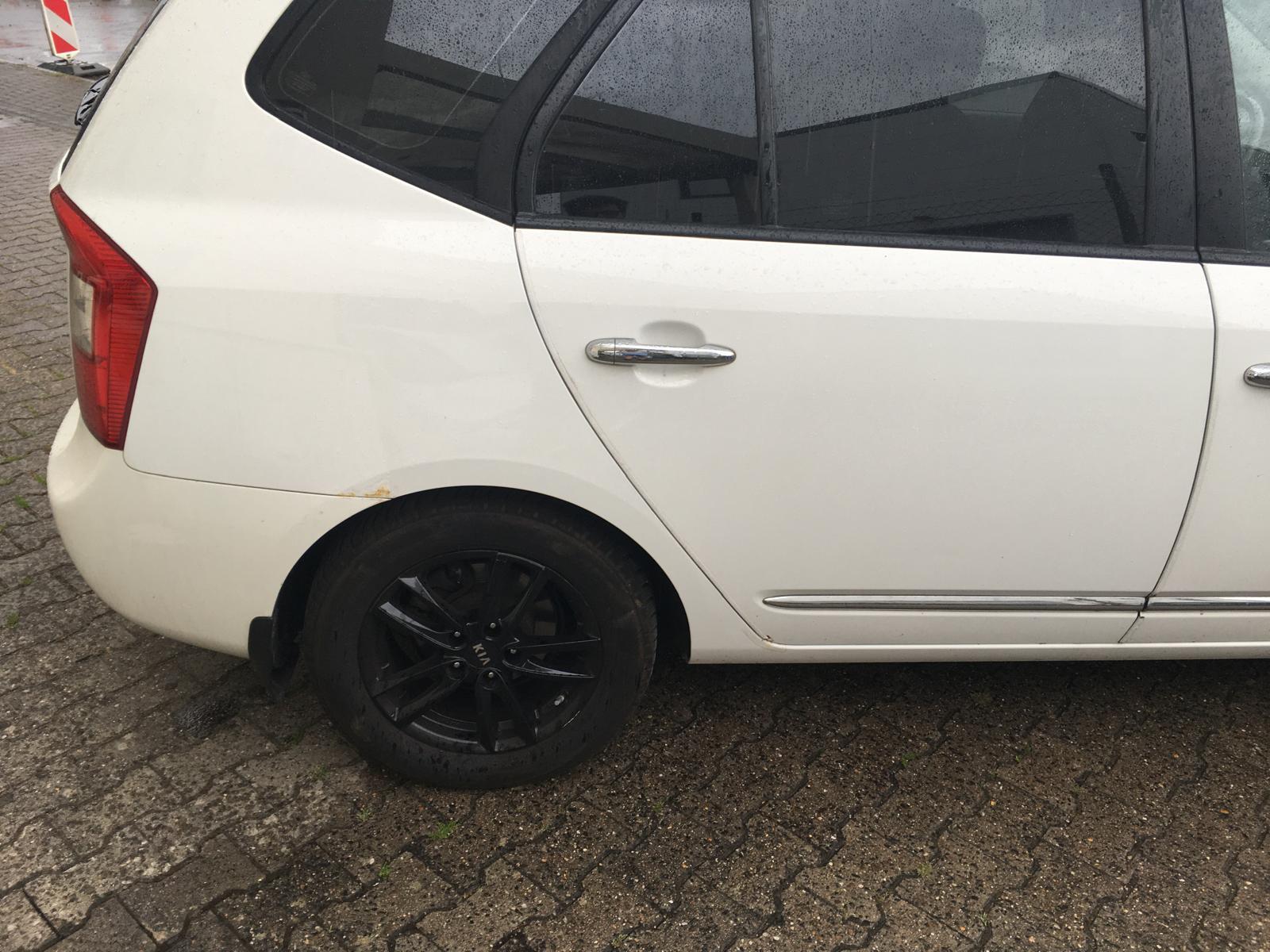 Kia Carens 2009 — photo 5