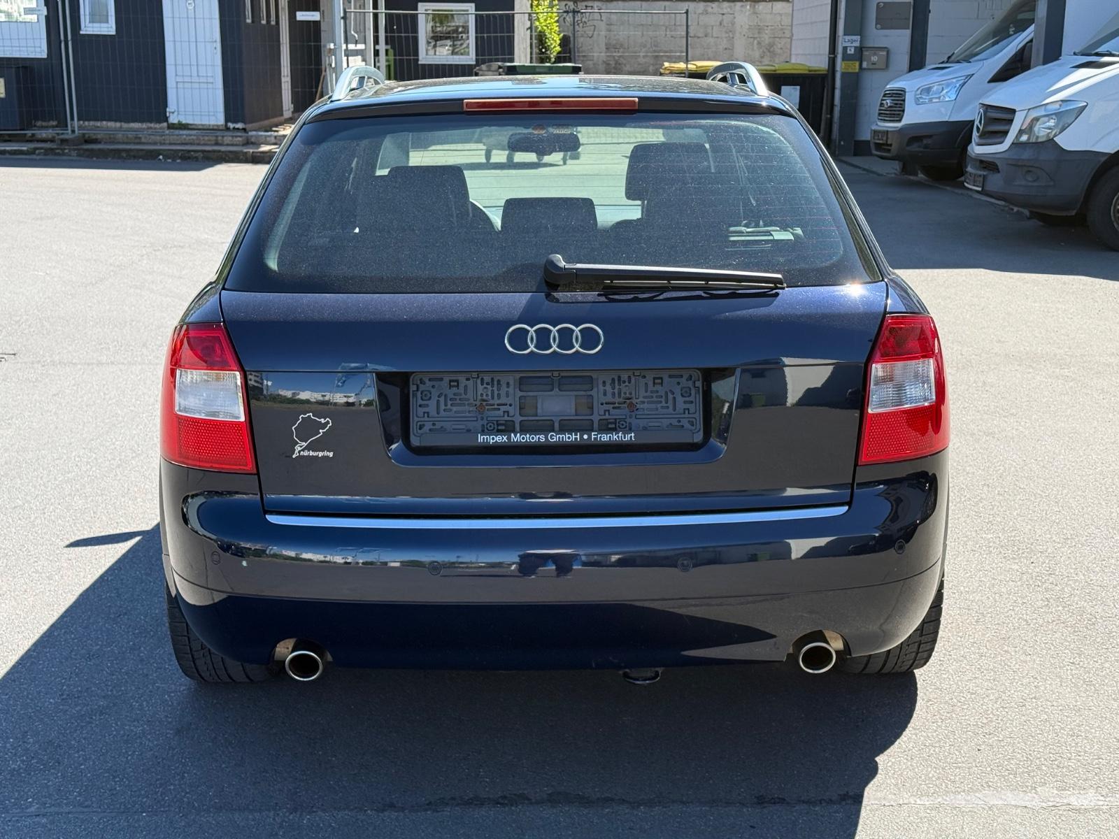 Audi A4 2004 — photo 7