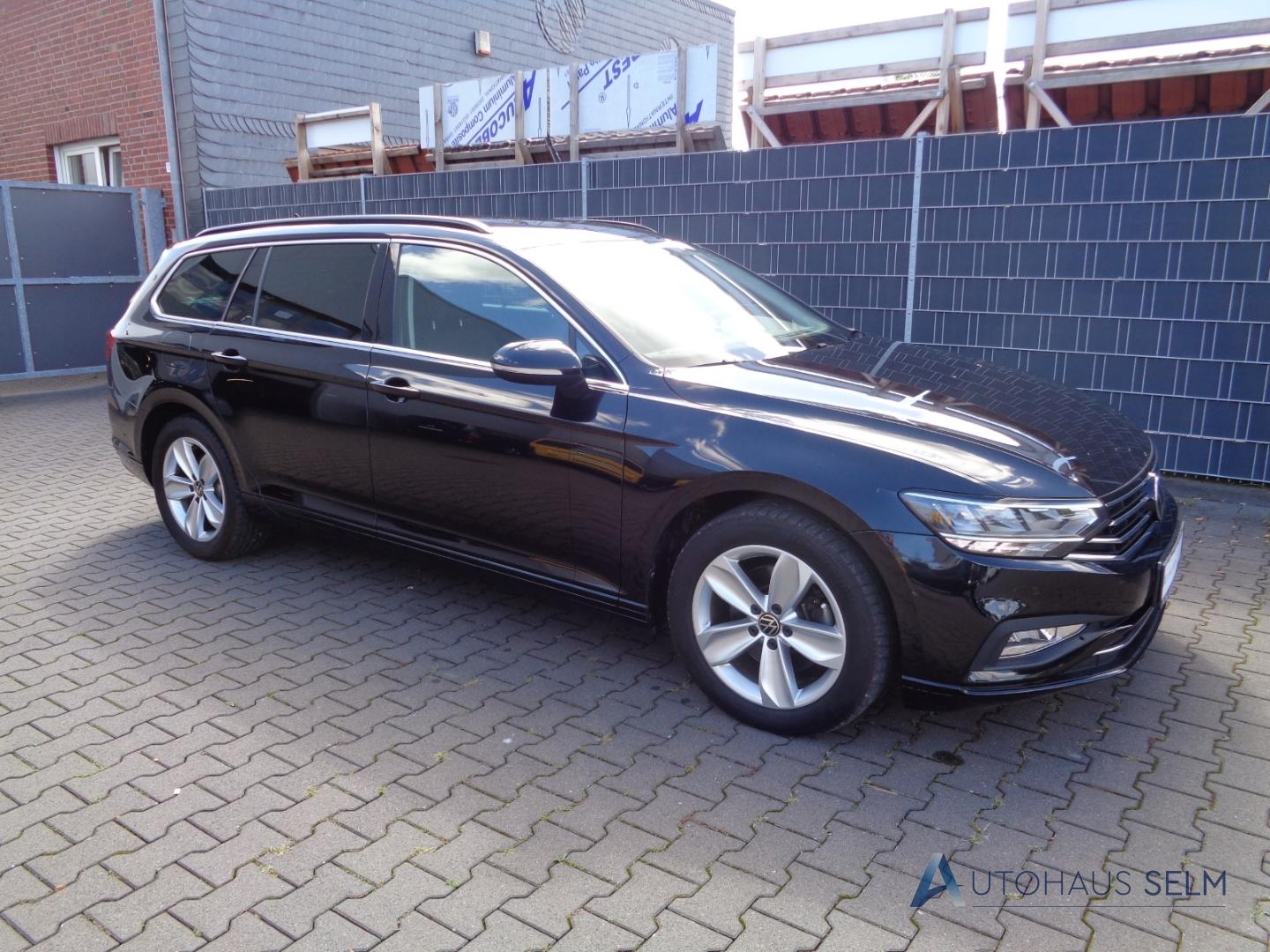 Volkswagen Passat Variant 2.0 TDI Business DSG ACC NAVI LED