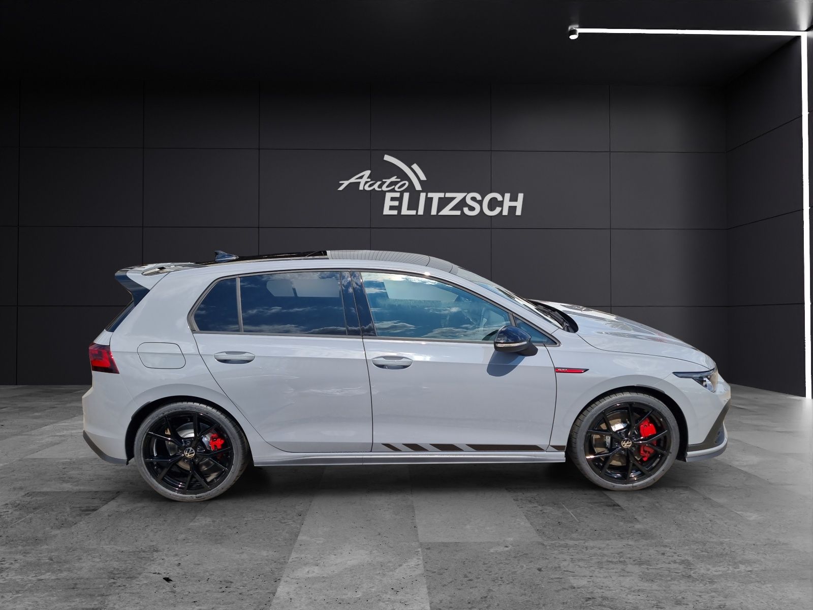 Fahrzeugabbildung Volkswagen Golf VIII GTI Clubsport Akrapovic Matrix Navi Pa