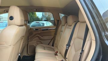 Porsche Cayenne - 11