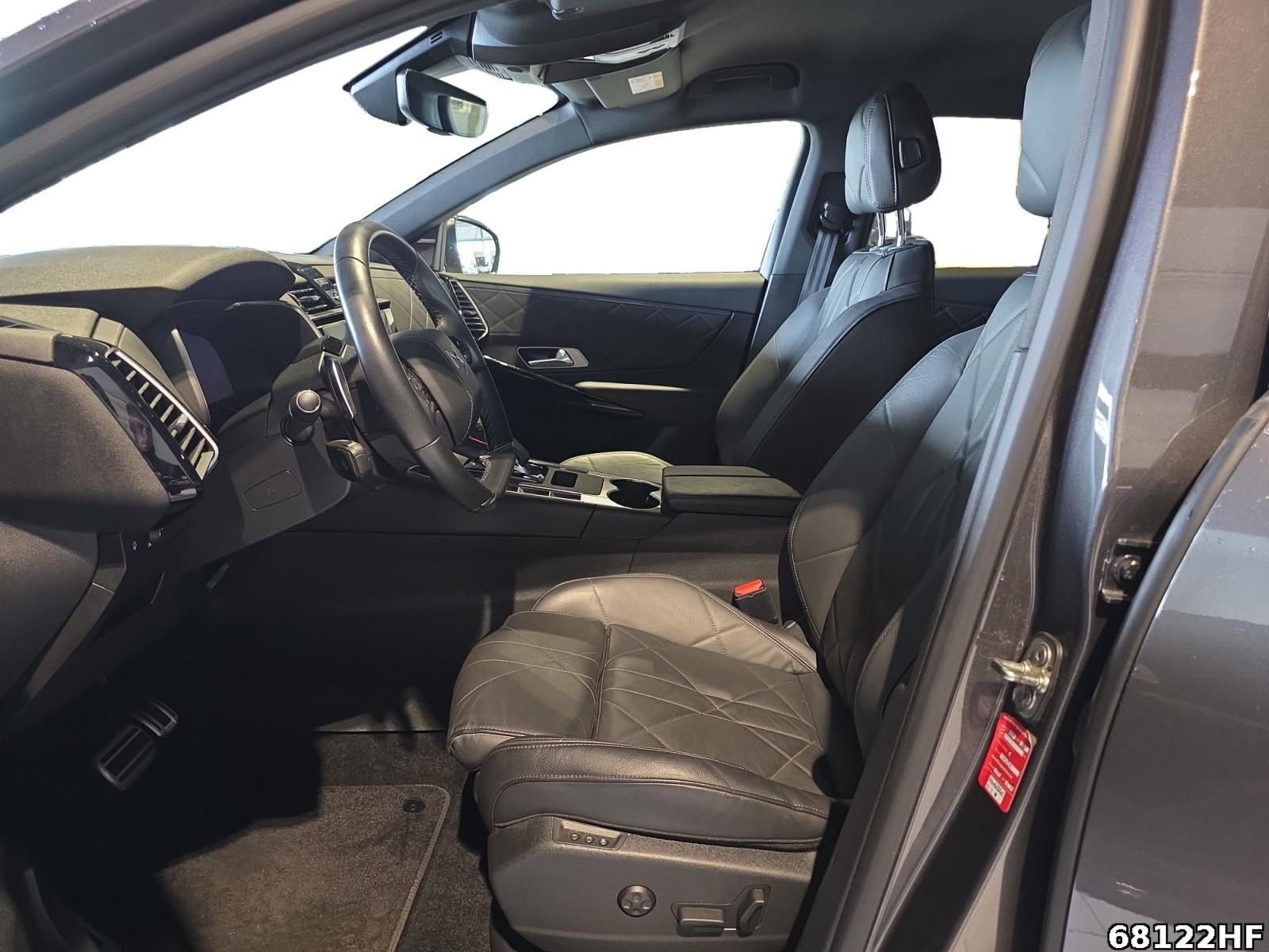 Fahrzeugabbildung DS Automobiles DS7 Crossback E-Tense 300 Rivoli +FOCAL+LED+