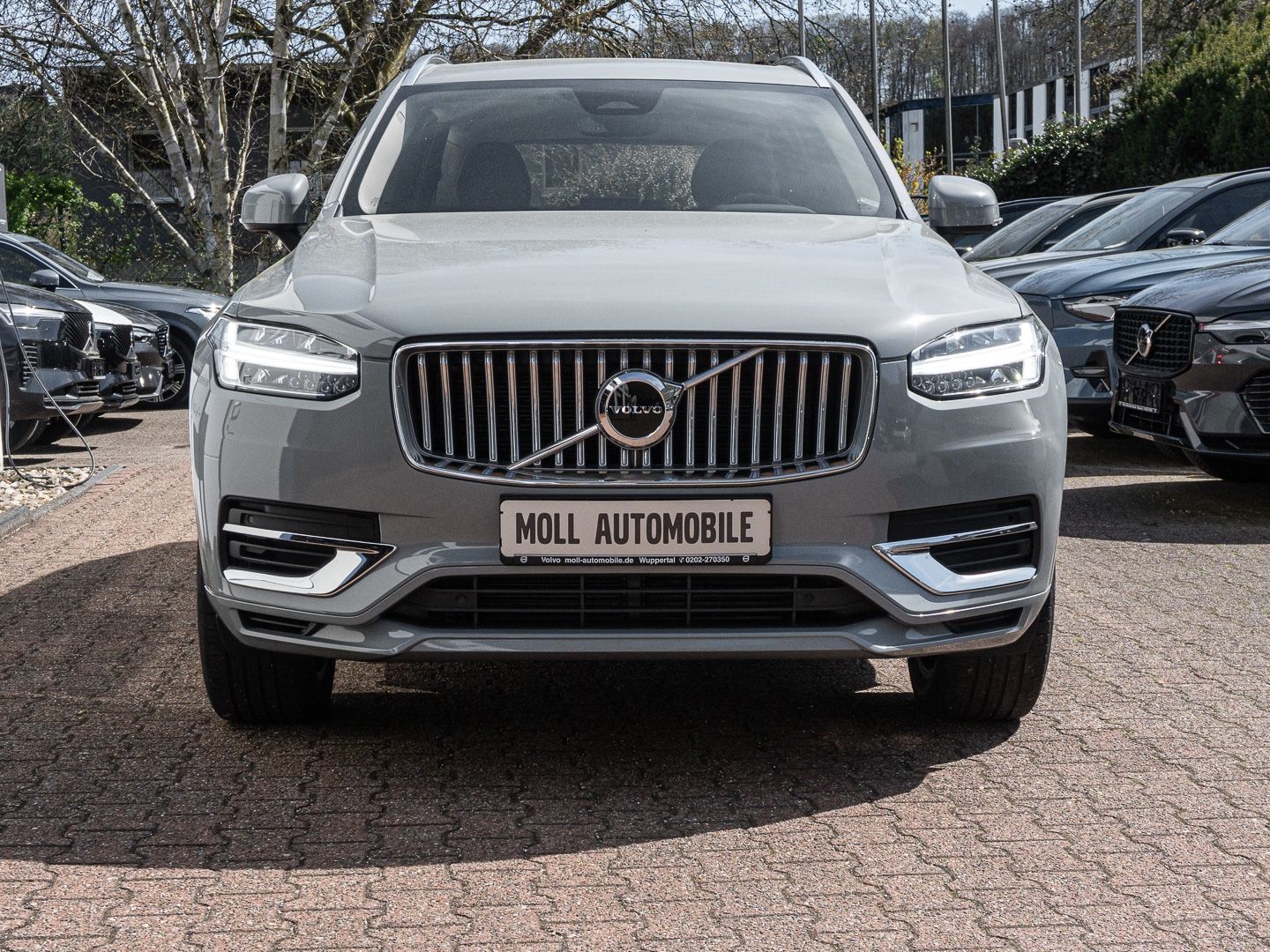 Volvo XC90 Core Recharge Plug-In Hybrid AWD 7-Sitzer S imagem 3